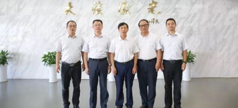 激光切割機(jī) 激光切割機(jī)